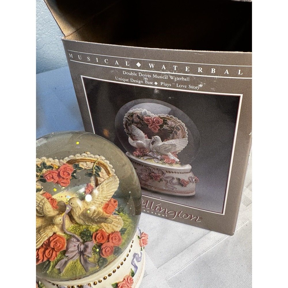 Vintage Musical Snow Globe Double Doves Heart Music Box Plays "Love Song" New - Picture 9 of 11
